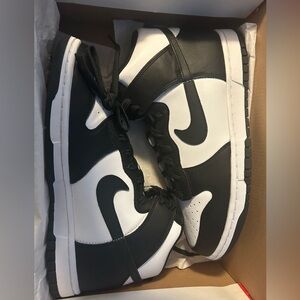 Nike Dunk High Retro/Black and white/8.5 Men